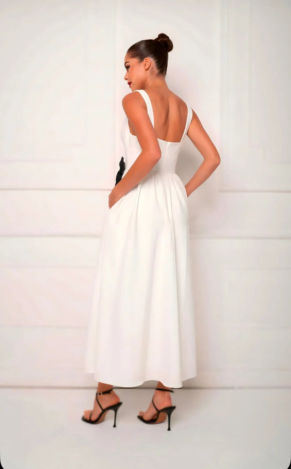 BOW MIDI DRESS WHITE