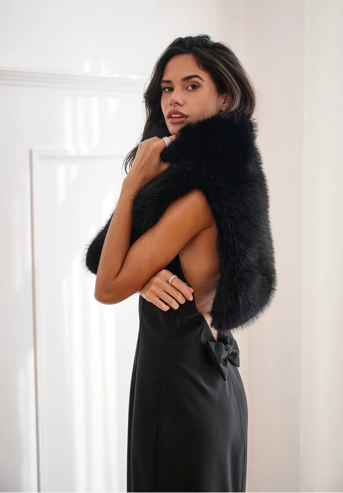 ASPEN CAPE BLACK
