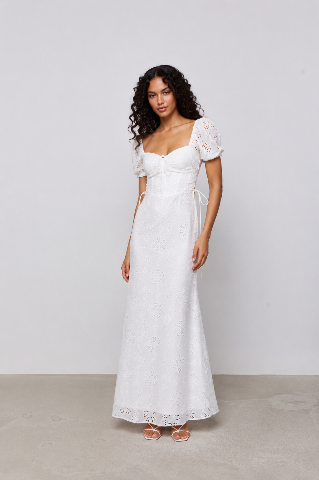 TULIP EMBROIDERY DRESS